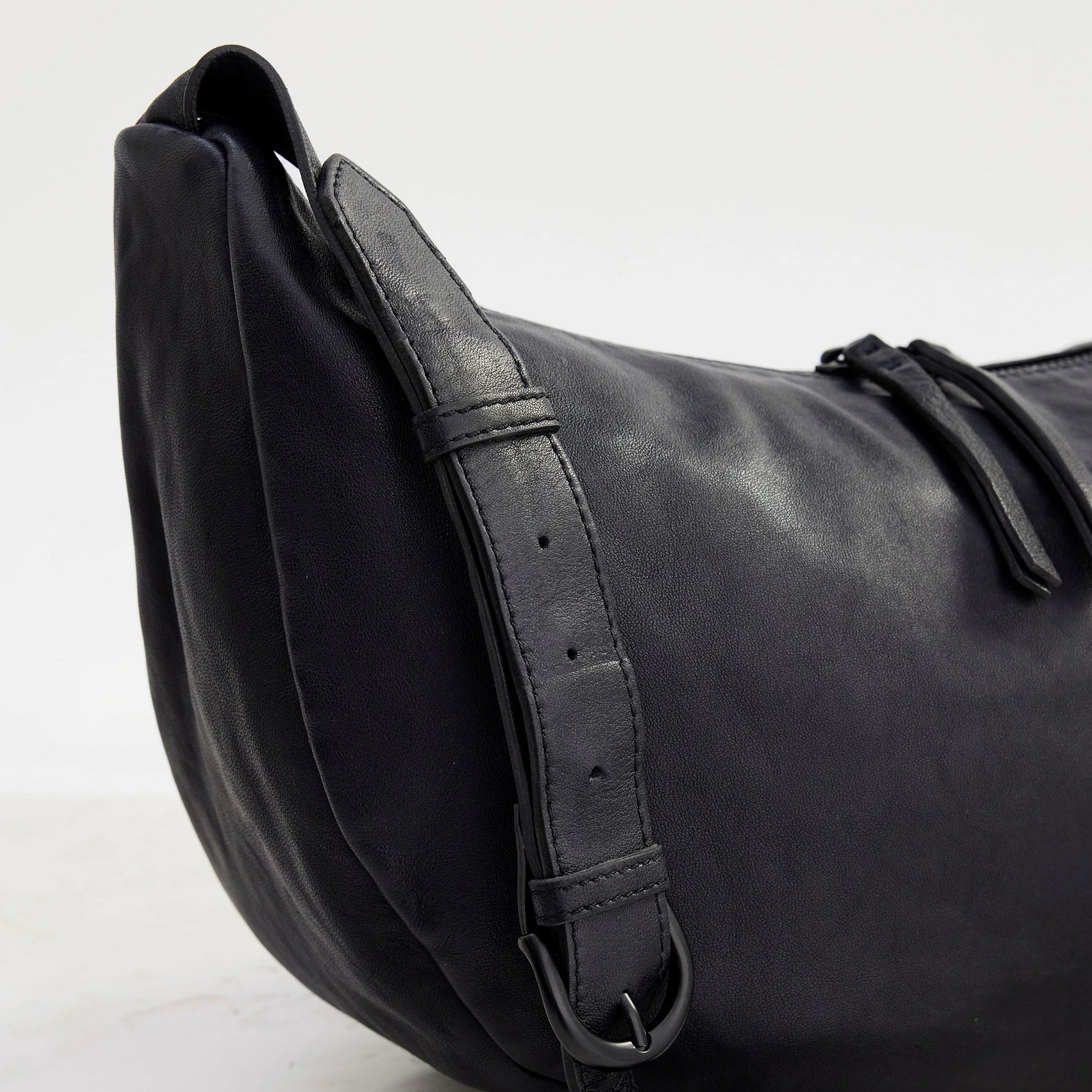 Stevie Sling / Black