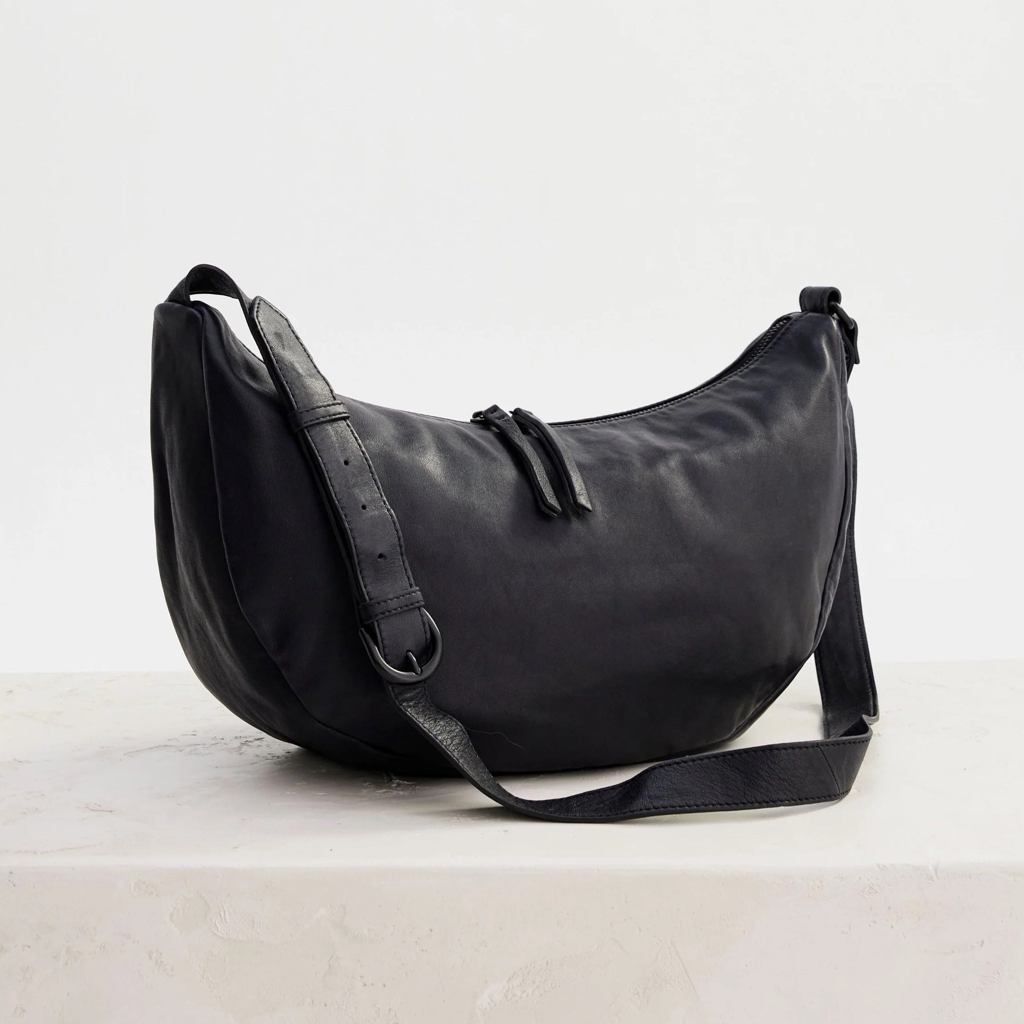 Stevie Sling / Black
