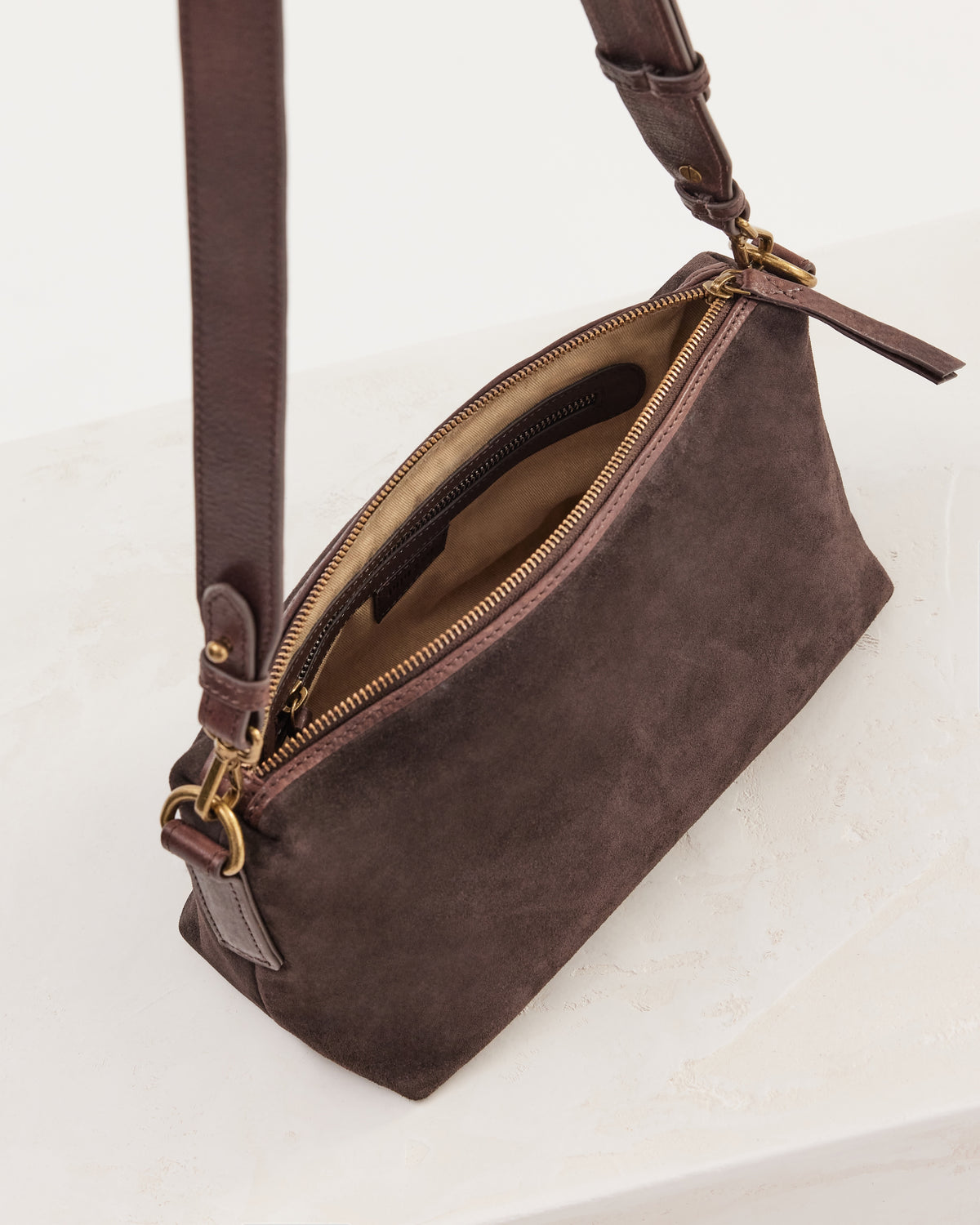 Suede Teddy Bag / Chocolate