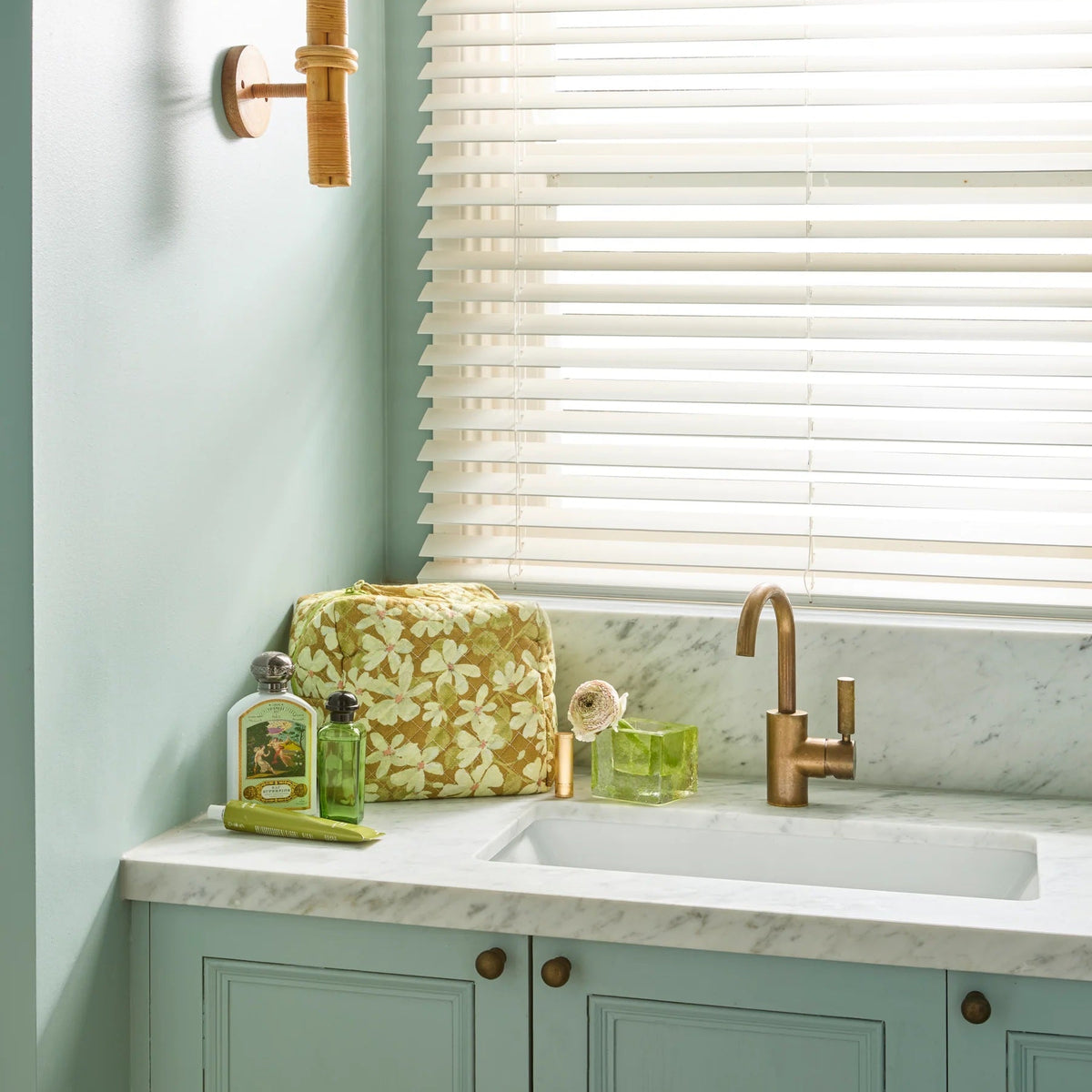 Violet Mustard Toiletry Bag / Large