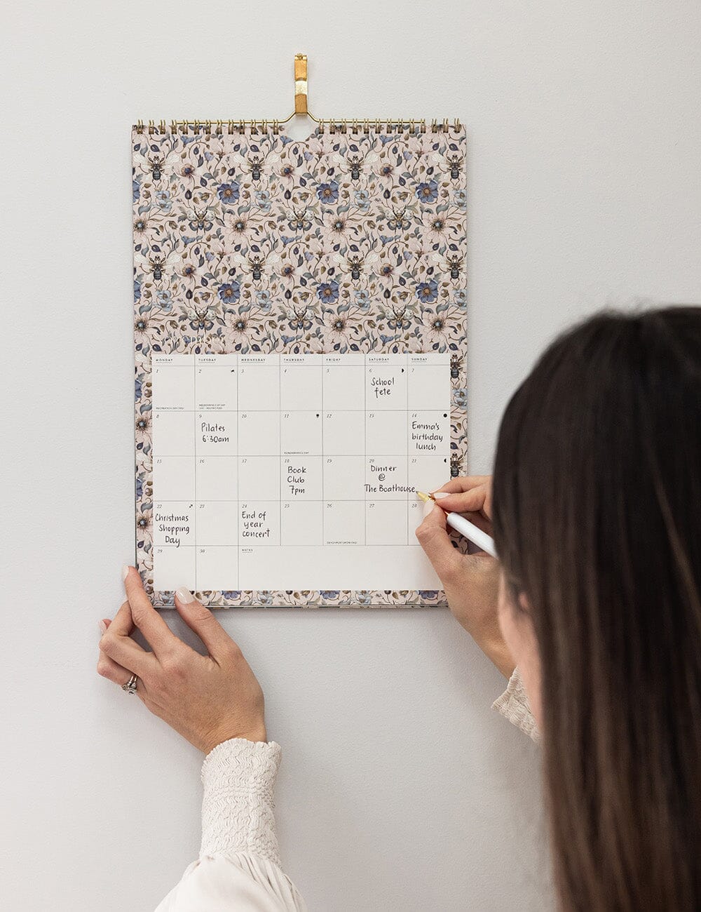 2027 Wall Calendar / Promenade