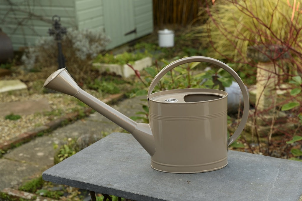Waterfall 5L Watering Can / Truffle
