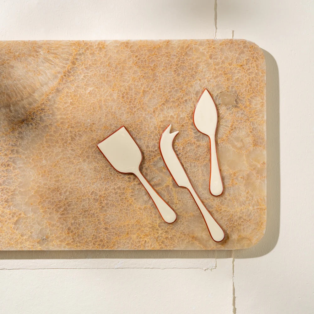 Alder Enamel Cheese Set / Cream