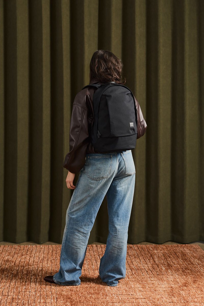 Classic Backpack / Black