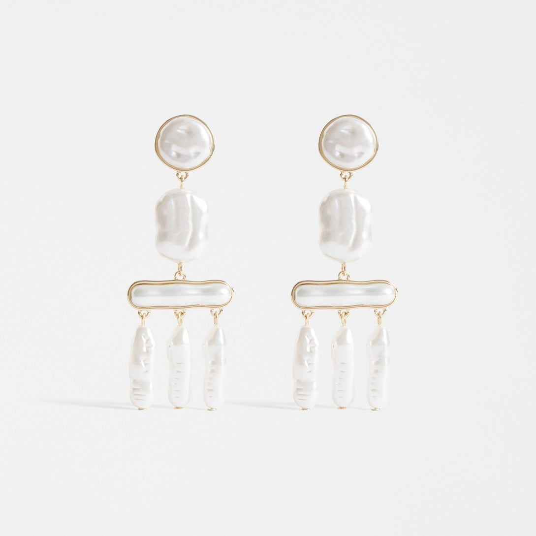 Lang Drop Earring