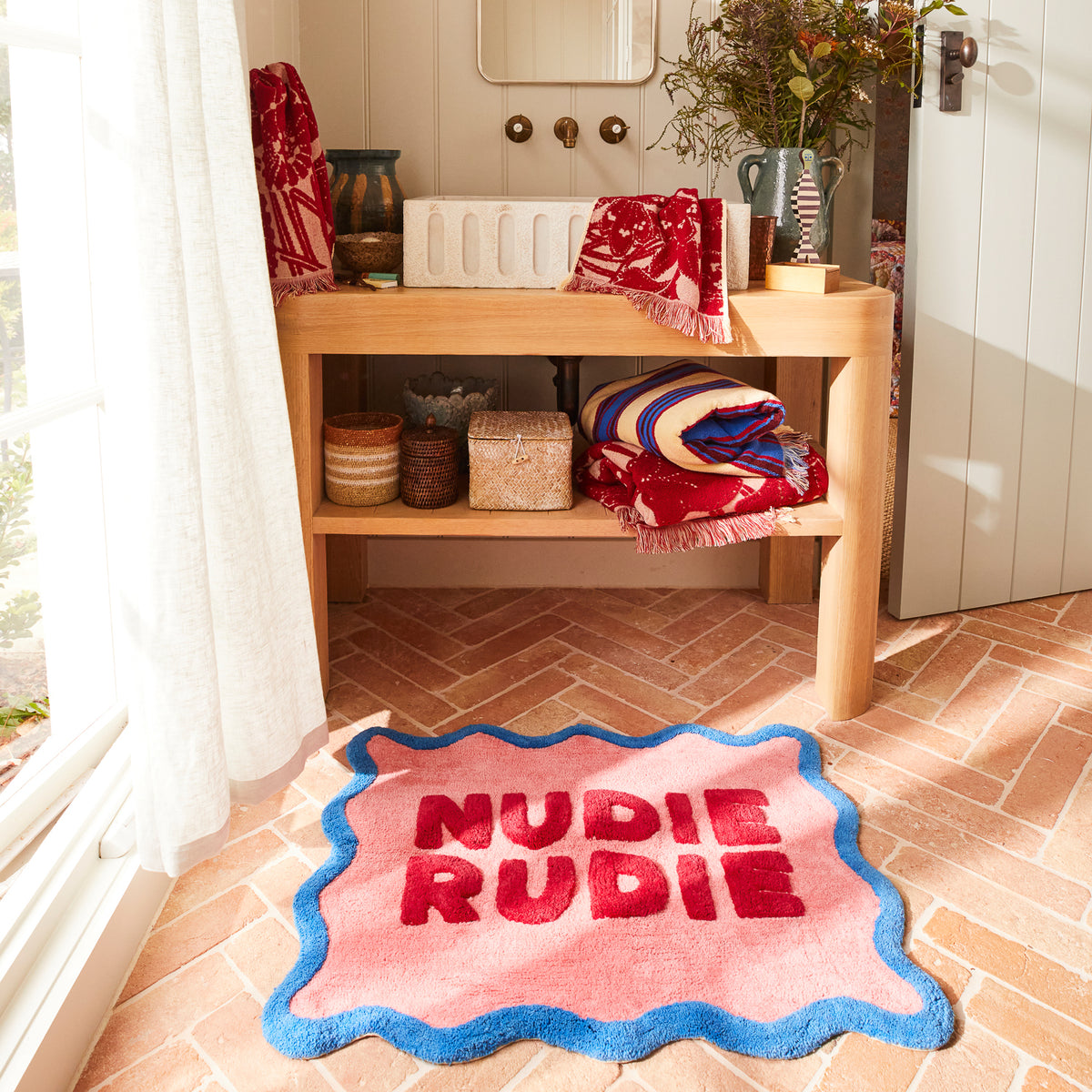 Amalie Nudie Bath Mat / Hibiscus