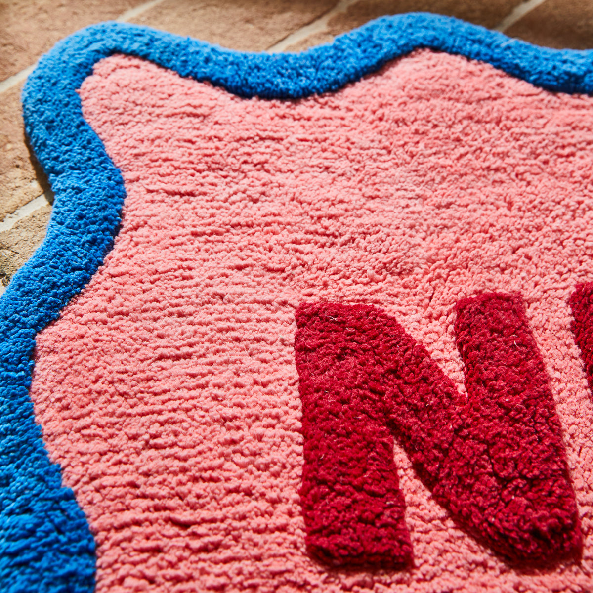 Amalie Nudie Bath Mat / Hibiscus
