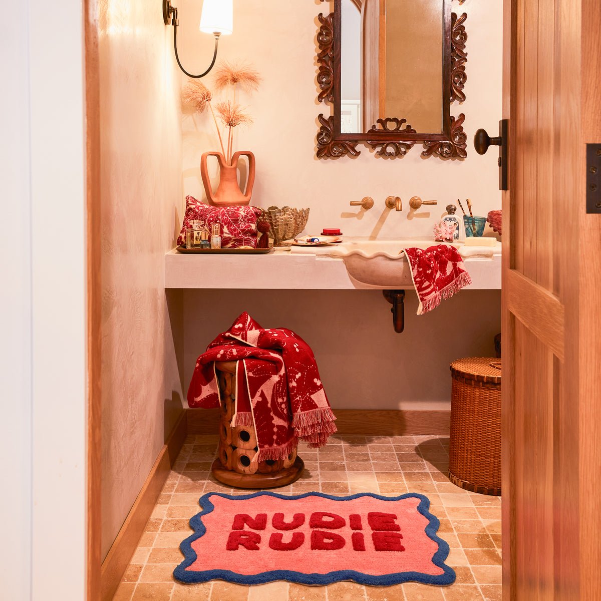 Amalie Nudie Bath Mat / Hibiscus