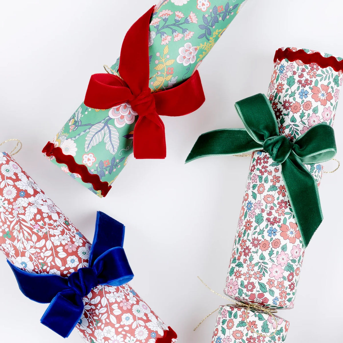 Meri Meri x Liberty Velvet Bow Crackers