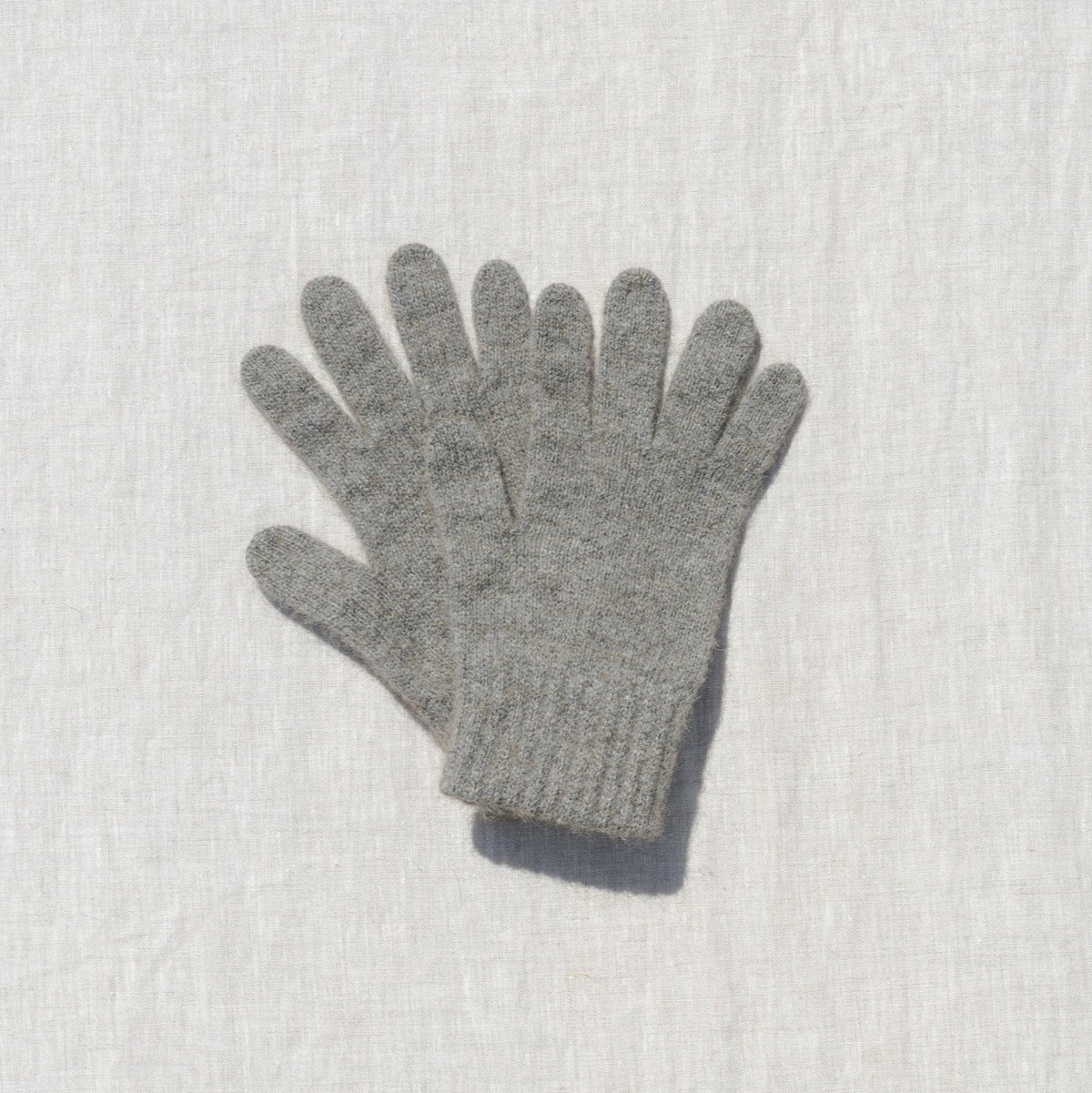 Possum Merino Gloves / Bark