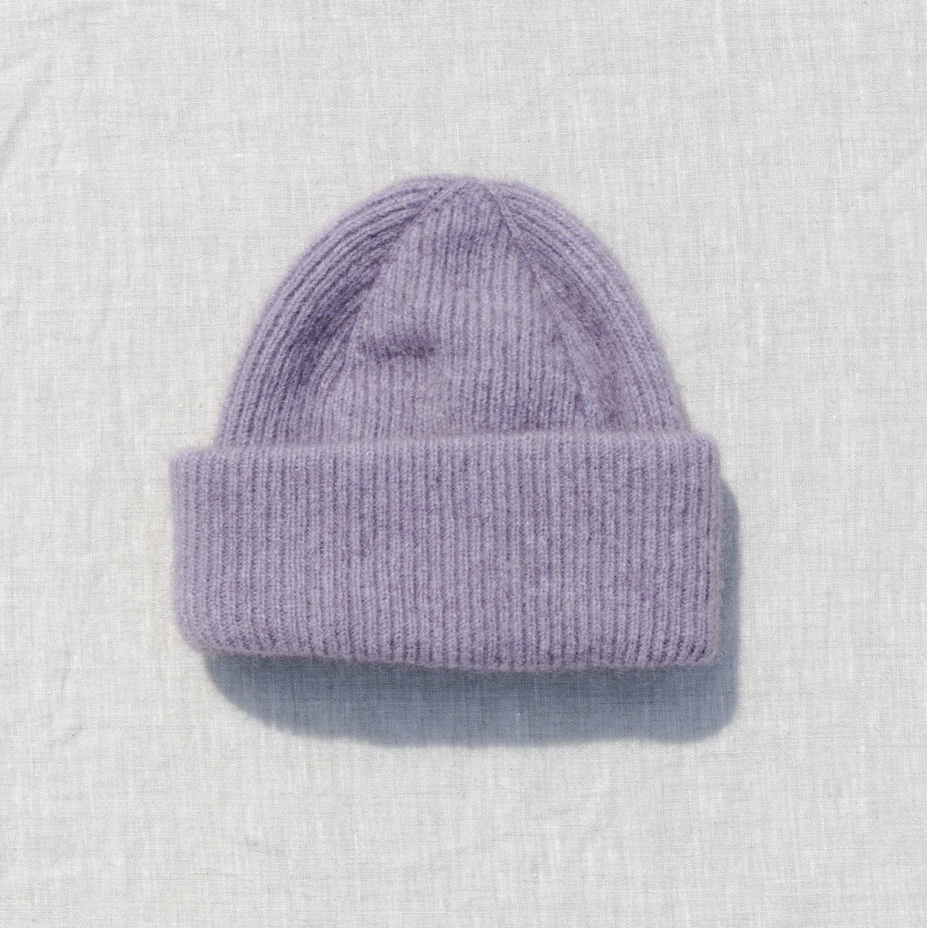 Possum Merino Fine Rib Beanie / Lilac