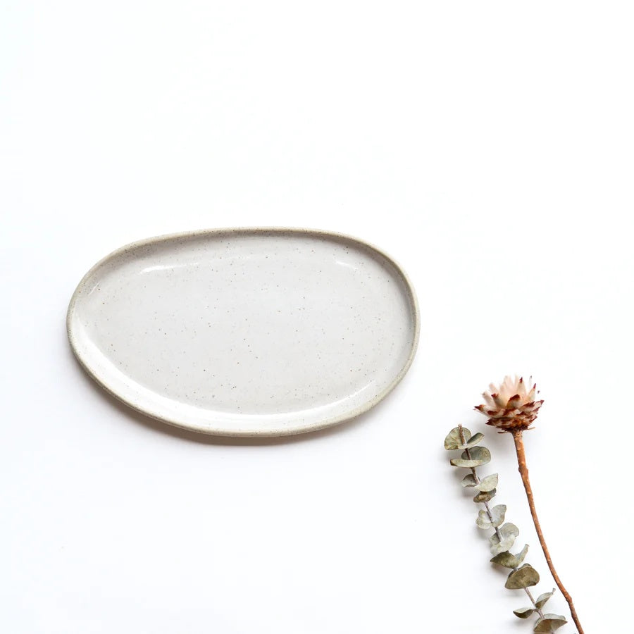 Pebble Small Tray / White on Stone