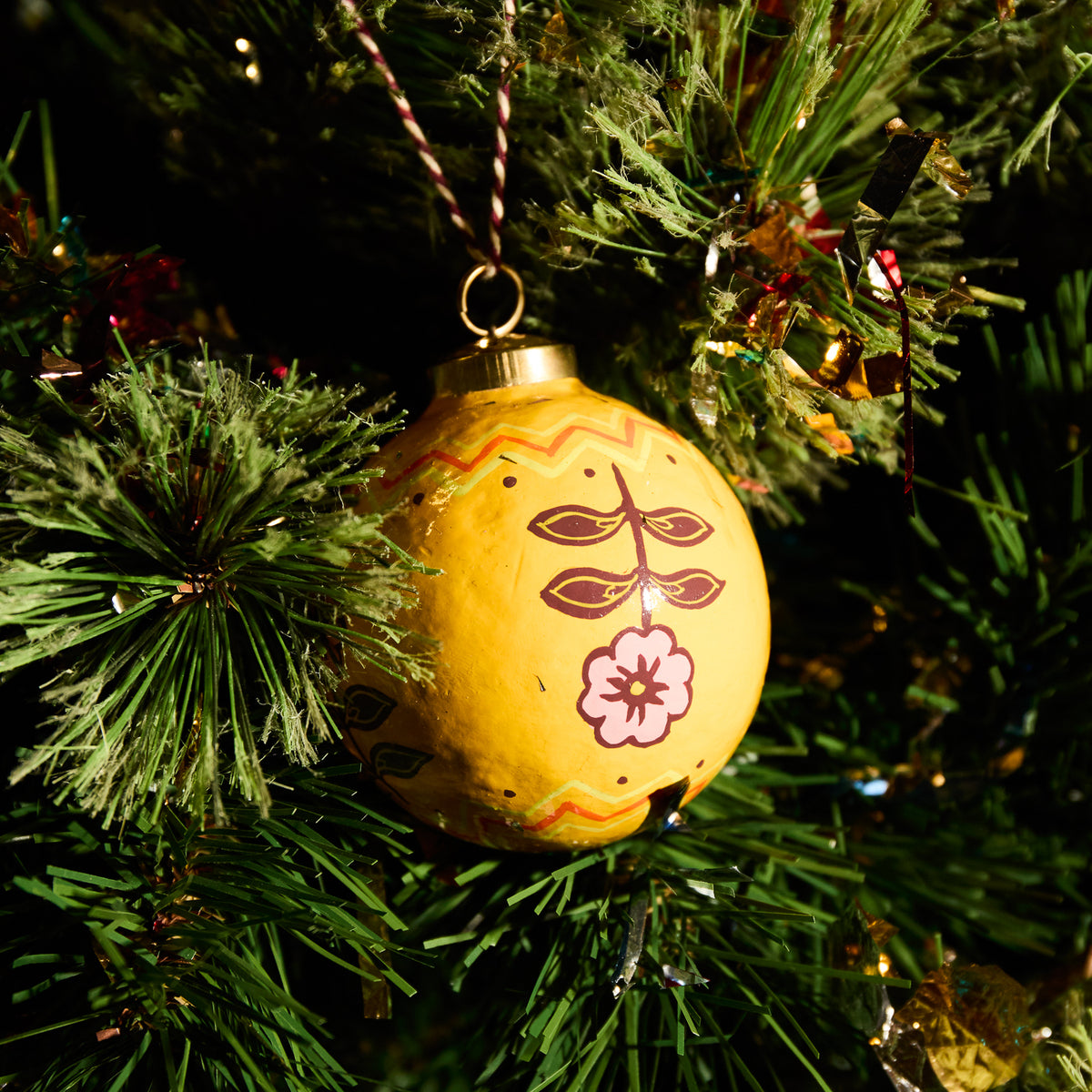 Winnie Bauble / Ochre